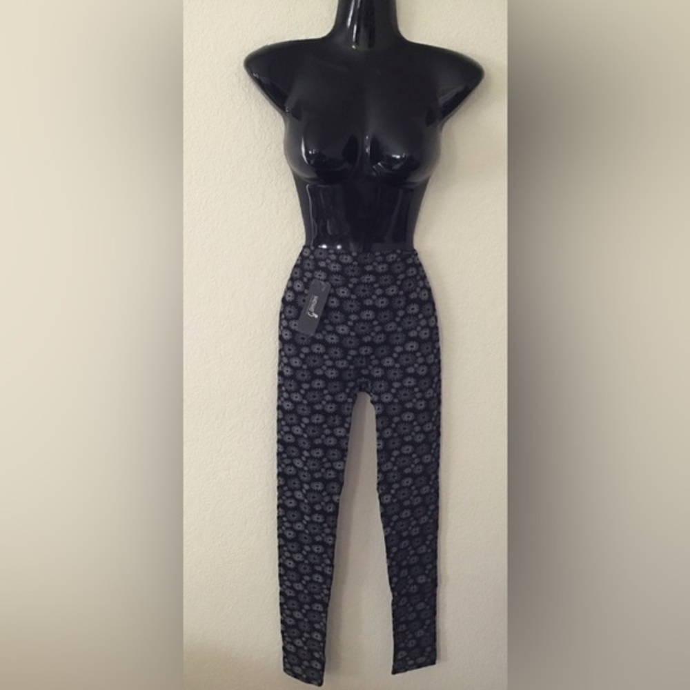 Women’s footless tights